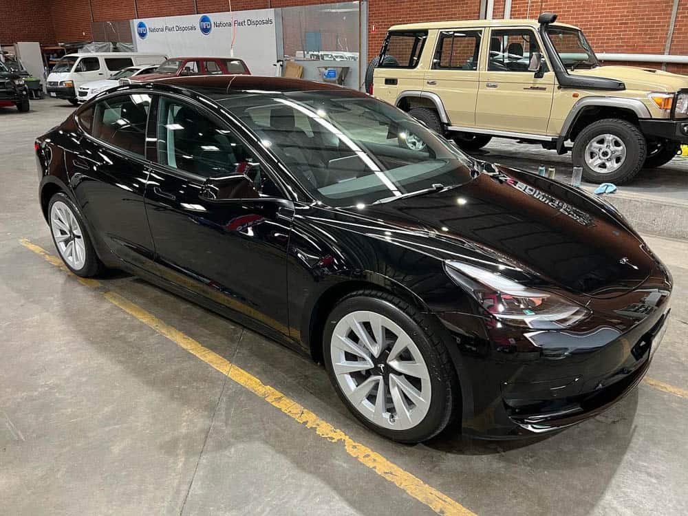 Tesla black super shine